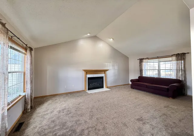Photo 2 of Single family home for sale at 2821 Churchhill Ln, Saginaw, MI 48603 | MLS# 50203943 | Listing updated on 2026-08-25