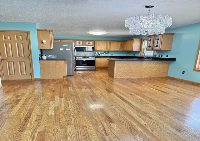 Photo 4 of Single family home for sale at 2821 Churchhill Ln, Saginaw, MI 48603 | MLS# 50203943 | Listing updated on 2026-08-25
