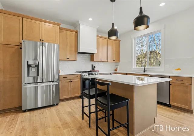 Photo 4 of Sale Pending at 5967 Claymont Ct, Caledonia, MI 49316 | MLS# 70514276 | Listing updated on 2026-08-25