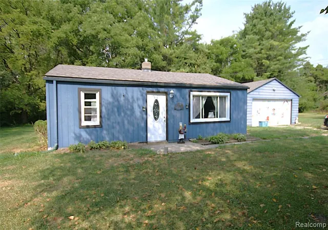 1st image of 5349 E Carpenter Rd, Flint, MI 48506 | MLS# 61018620