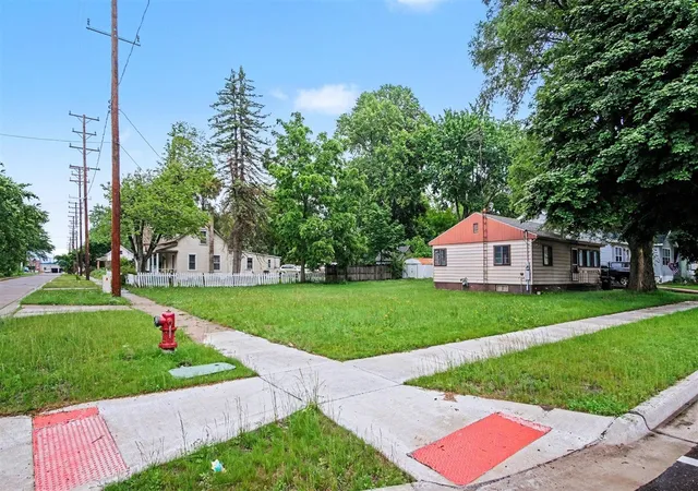 Photo 2 of Land for sale at 1538 1542 Hudson St, Muskegon, MI 49441 | MLS# 70542233 | Listing updated on 2026-09-18