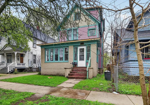 1st image of 417 Locust St, Kalamazoo, MI 49007 | MLS# 70526985