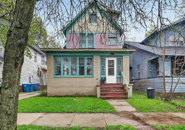 2nd image of 417 Locust St, Kalamazoo, MI 49007 | MLS# 70526985