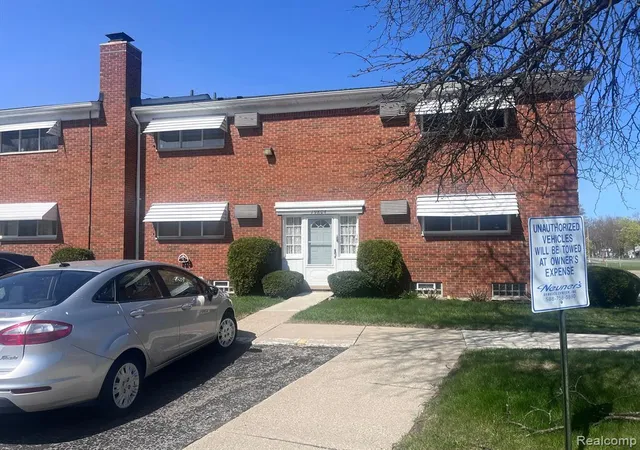 Homes for sale in Harper Woods, MI | 19804 Harper Ave #202, Harper Woods, MI 48225 1804 | MLS# 60388187