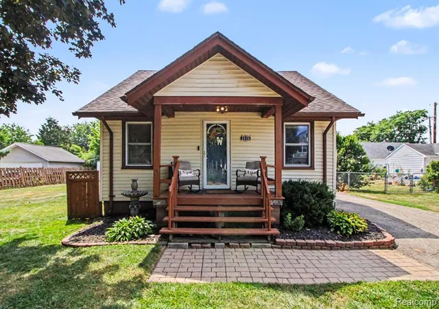 1st image of 2036 Cecil Dr, Troy, MI 48083 | MLS# 61017022