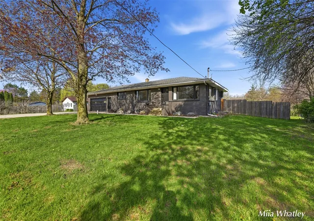 Homes for sale in Gobles, MI | 7500 M 40, Gobles, MI 49055 | MLS# 70533756