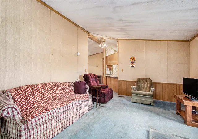 Photo 4 of Sale Pending at 6727 W Youngren Rd, Three Oaks, MI 49128 | MLS# 70555287 | Listing updated on 2026-09-22