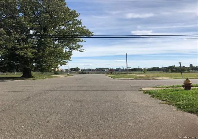 Photo 3 of Sale Pending at 2601 Harrison, Detroit, MI 48216 | MLS# 21663129 | Listing updated on 2026-06-19