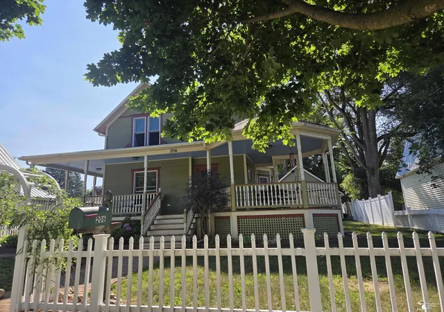 Photo 1 of Single family home for sale at 206 Jipson St, Blissfield, MI 49228 | MLS# 50216084 | Listing updated on 2026-08-10
