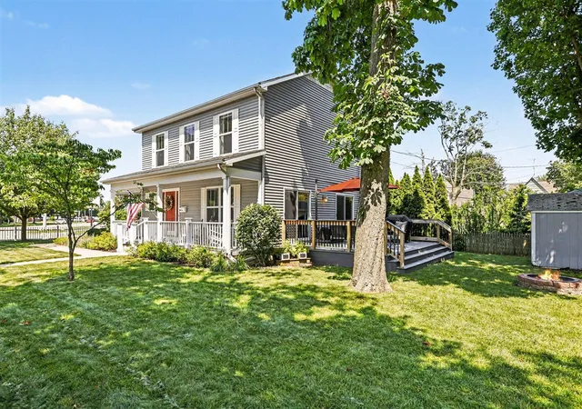 Homes for sale in Saint Joseph, MI | 1303 Forres Ave, Saint Joseph, MI 49085 | MLS# 70544524