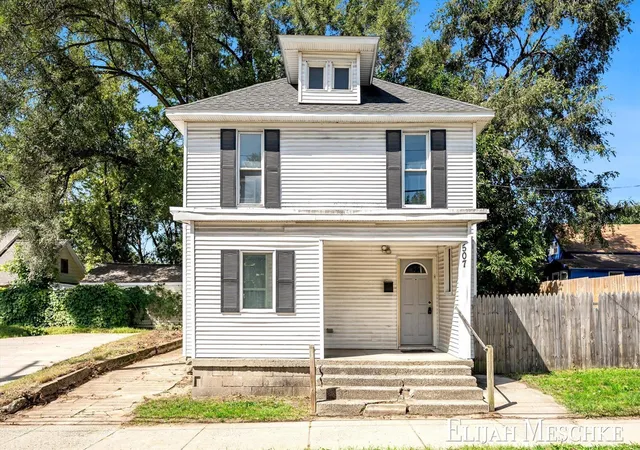 Photo 1 of Sale Pending at 507 Fuller Ave, Grand Rapids, MI 49506 | MLS# 70554698 | Listing updated on 2026-09-08