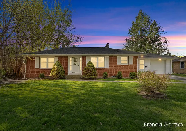 Homes for sale in Grand Rapids, MI | 1880 Lynne Ln, Grand Rapids, MI 49504 | MLS# 70527015