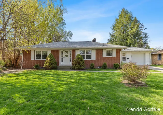 Homes for sale in Grand Rapids, MI | 1880 Lynne Ln, Grand Rapids, MI 49504 | MLS# 70527015