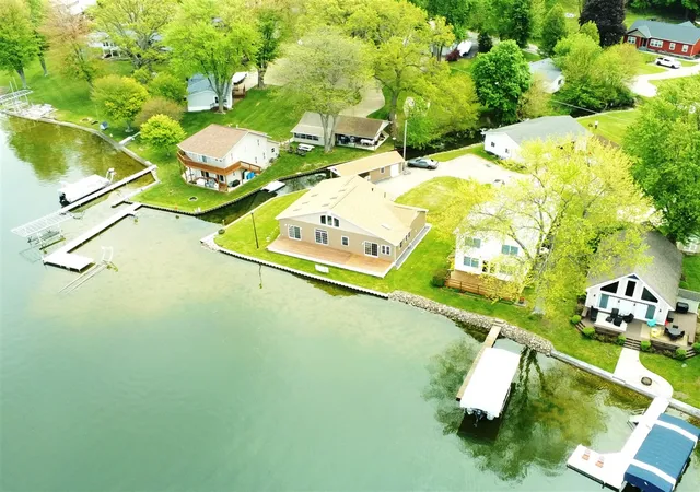 Homes for sale in Quincy, MI | 216 Sandalwood Dr, Quincy, MI 49082 | MLS# 70410814