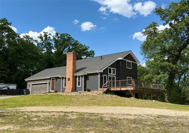 1st image of 2929 Acorn Ln, Howell, MI 48843 | MLS# 60982176