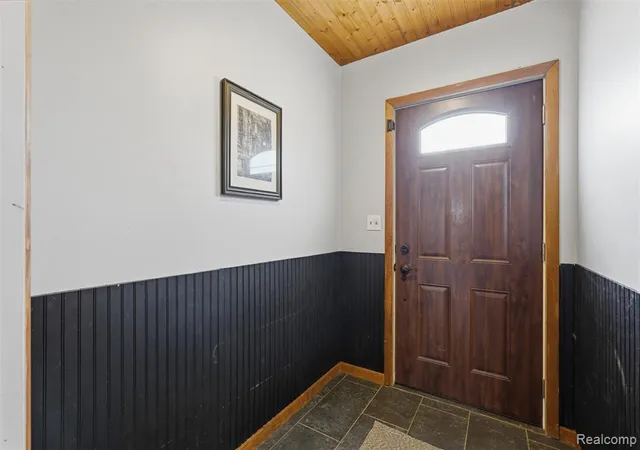 3rd image of 2929 Acorn Ln, Howell, MI 48843 | MLS# 60982176
