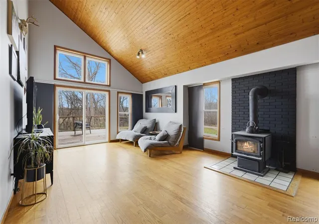 5th image of 2929 Acorn Ln, Howell, MI 48843 | MLS# 60982176