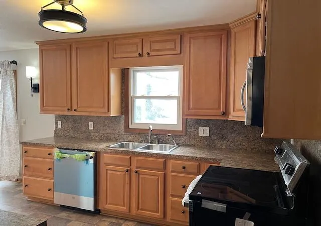 Homes for sale in Muskegon, MI | 1548 Woodside Rd, Muskegon, MI 49441 | MLS# 70513487