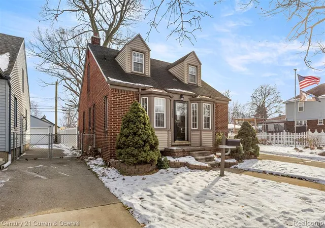 Homes for sale in Melvindale, MI | 18022 Harman St, Melvindale, MI 48122 | MLS# 60959729