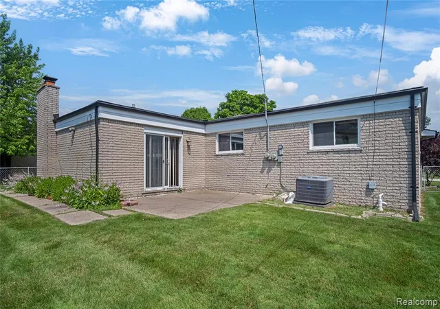 Photo 2 of Sale Pending at 12398 Deming Dr, Sterling Heights, MI 48312 3133 | MLS# 61010353 | Listing updated on 2026-09-08