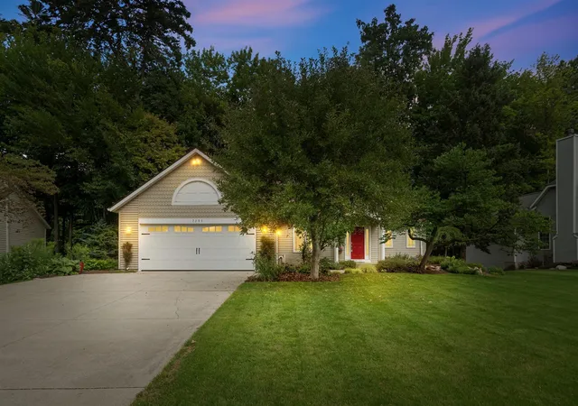 2nd image of 7255 Tory Dr, Hudsonville, MI 49426 | MLS# 70552471