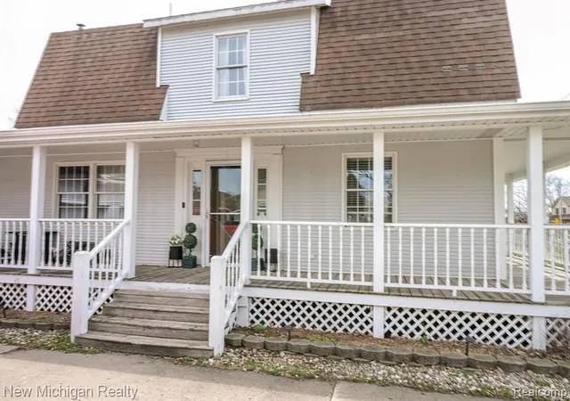 Photo 3 of Single family home for sale at 114 W 1st St, Tawas City, MI 48763 9389 | MLS# 61024963 | Listing updated on 2026-08-28