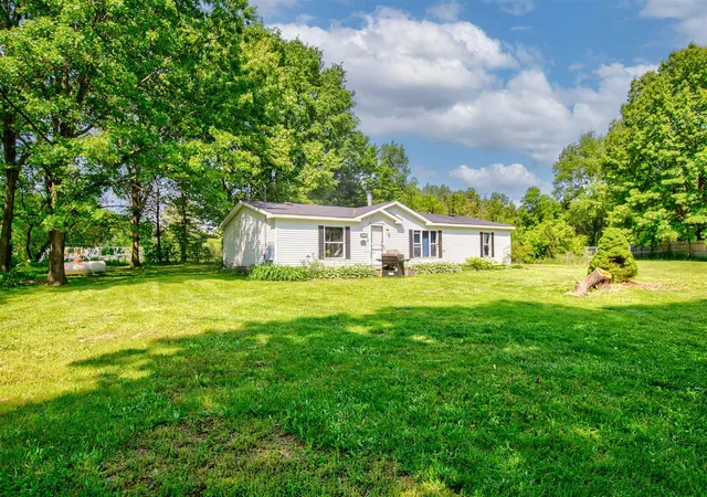Homes for sale in Leslie, MI | 12650 State Rd, Leslie, MI 49251 | MLS# 70472998