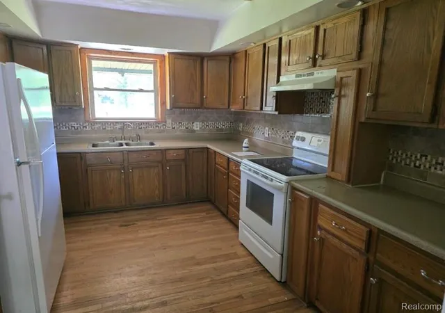 Photo 2 of Sale Pending at 5848 Fostoria Rd, Columbiaville, MI 48421 9333 | MLS# 61009211 | Listing updated on 2026-09-04
