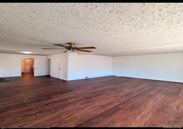 Homes for sale in Melvindale, MI | 17913 Hanna St, Melvindale, MI 48122 1422 | MLS# 60981021