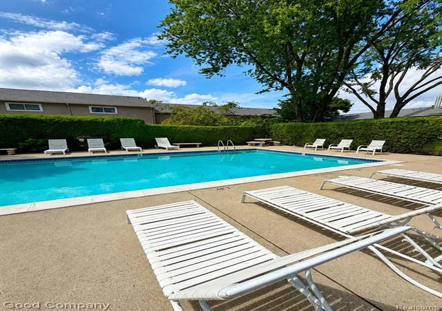 2nd image of 757 Kirts Blvd, Troy, MI 48084 | MLS# 61018818