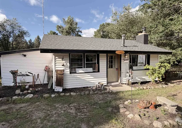 Photo 1 of Single family home for sale at 9311 E Diamond St, Saint Helen, MI 48656 | MLS# 50219817 | Listing updated on 2026-09-01