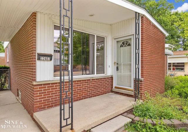 Homes for sale in Saint Clair Shores, MI | 22407 Saint Joan St, Saint Clair Shores, MI 48080 | MLS# 50212976