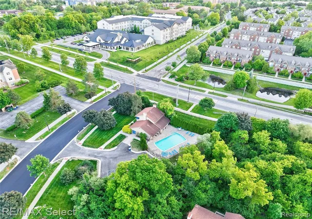 Homes for sale in Ann Arbor, MI | 250 Briarcrest Drive, Ann Arbor, MI 48104 | Houzeo
