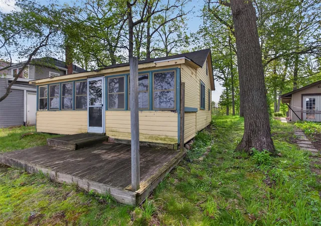 Homes for sale in Munith, MI | 5036 Schrah Dr, Munith, MI 49259 | MLS# 70533377