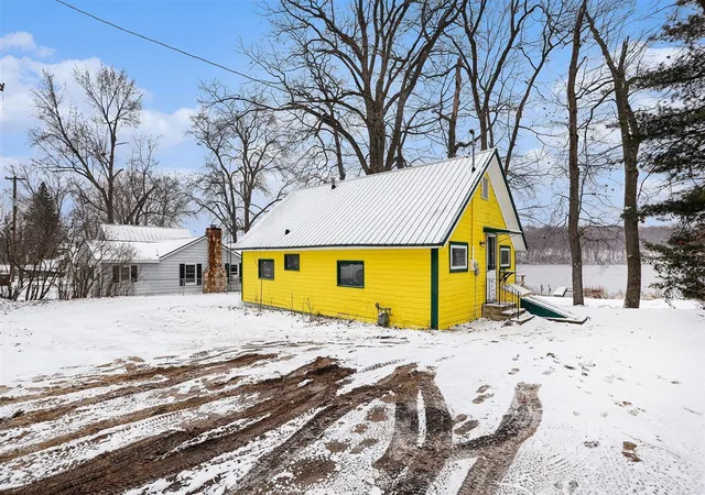 Homes for sale in Dowling, MI | 12093 Winans Rd, Dowling, MI 49050 | MLS# 70511816