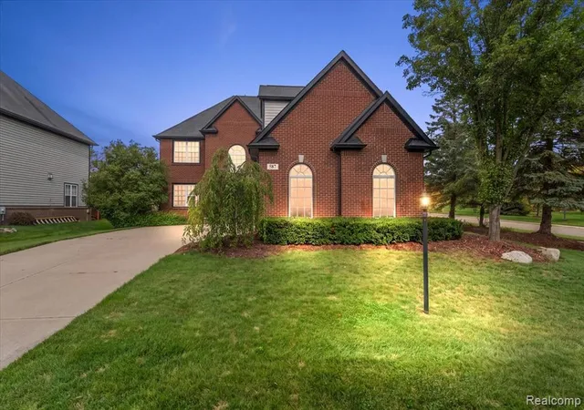 58th image of 587 Bay Pointe Dr, Oxford, MI 48371 | MLS# 61022601