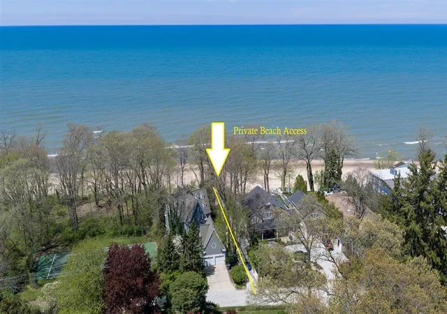 Homes for sale in Union Pier, MI | 16127 Meadow Dr, Union Pier, MI 49129 | MLS# 70530945