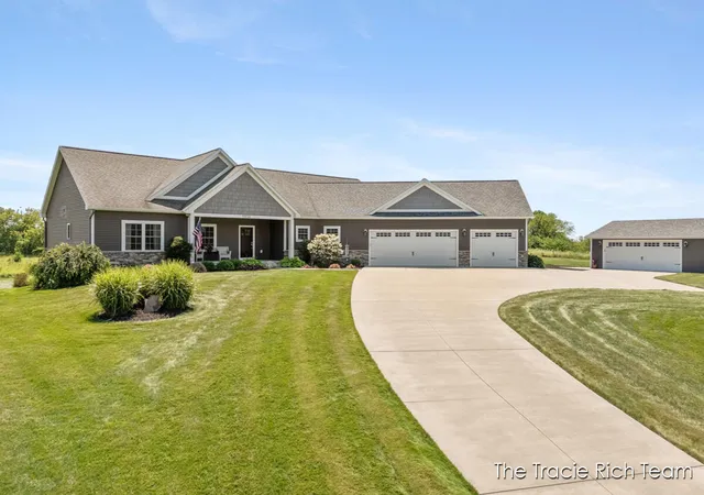 Photo 4 of Single family home for sale at 5930 12 Mile Rd, Rockford, MI 49341 | MLS# 70544813 | Listing updated on 2026-09-16