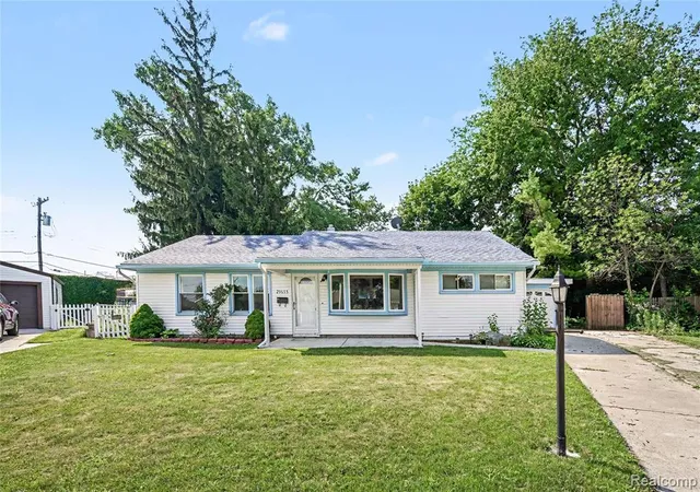 1st image of 29655 Winter Ct, Garden City, MI 48135 2685 | MLS# 61011458