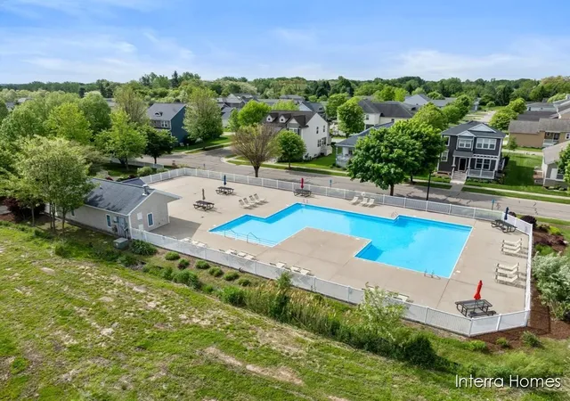 2nd image of 2883 E Highgate Dr, Kentwood, MI 49512