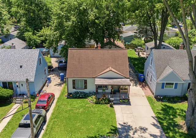 Homes for sale in Dearborn Heights, MI | 25073 Andover Dr, Dearborn Heights, MI 48125 | MLS# 70542640