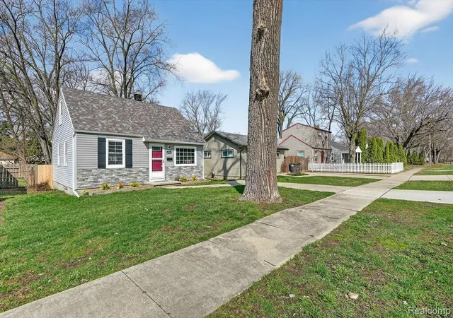 Homes for sale in Taylor, MI | 6550 Buck St, Taylor, MI 48180 1680 | MLS# 60990991
