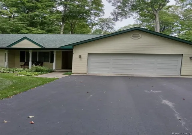 Homes for sale in Cedar, MI | 4405 S Hemlock Rd, Cedar, MI 49621 | MLS# 61003032