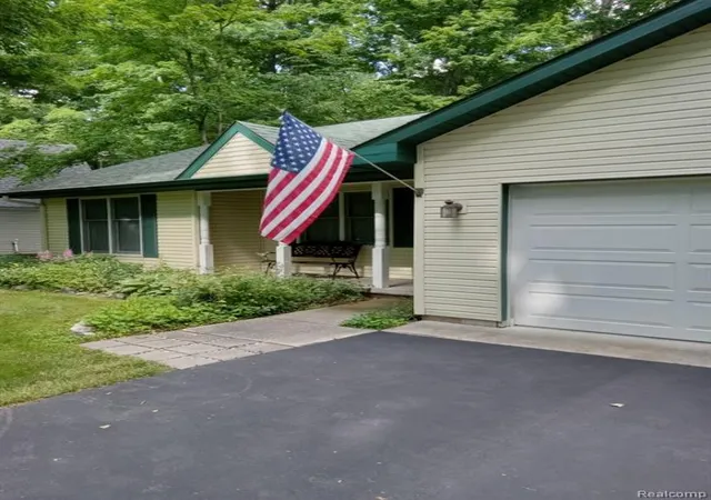 Homes for sale in Cedar, MI | 4405 S Hemlock Rd, Cedar, MI 49621 | MLS# 61003032