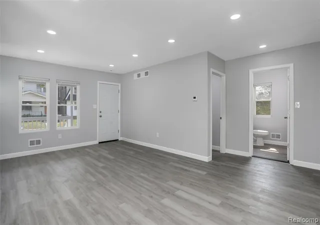 Homes for sale in Highland Park, MI | 1958 Louise St, Highland Park, MI 48203 | MLS# 60998493