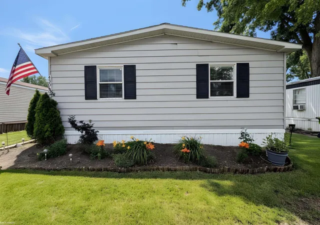 Homes for sale in Sterling Heights, MI | 43060 Frontenac Ave, Sterling Heights, MI 48314 | MLS# 50212350