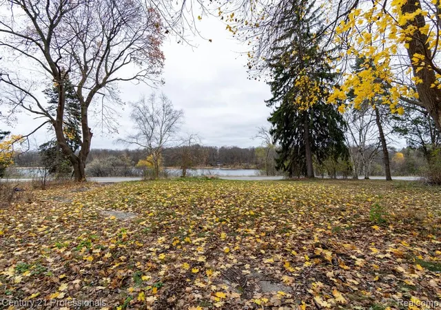 Homes for sale in Waterford, MI | Lot 2 W Walton, Waterford, MI 48329 | MLS# 60974175