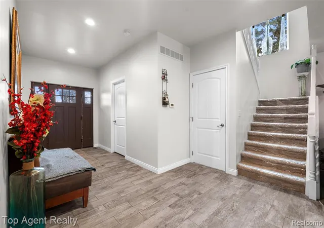 5th image of 36738 Vine Dr, Sterling Heights, MI 48312 2959 | MLS# 60994704
