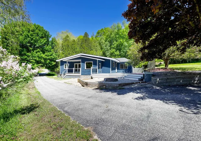 Homes for sale in Frankfort, MI | 777 Pilgrim Hwy, Frankfort, MI 49635 | MLS# 80067228