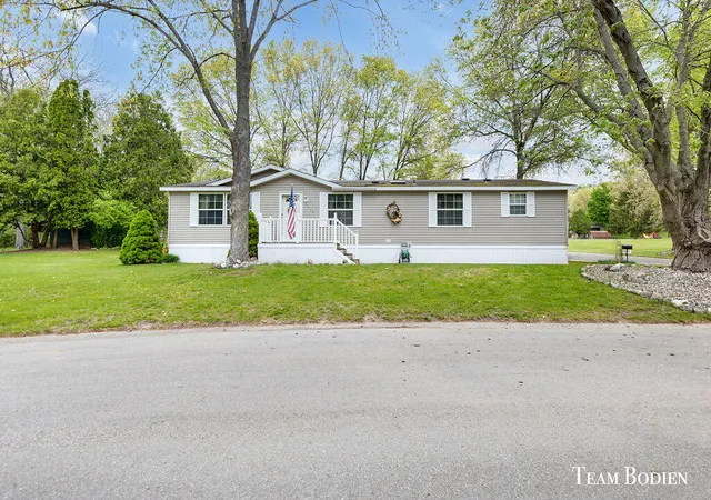 Homes for sale in Belmont, MI | 5547 Seagull Dr, Belmont, MI 49306 | MLS# 70540714